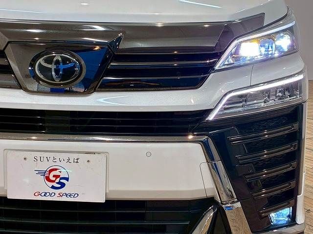 TOYOTA VELLFIRE 2020