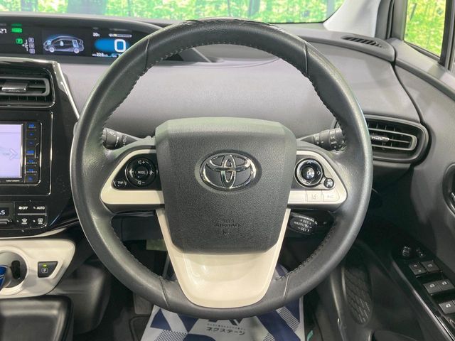 TOYOTA PRIUS 2016