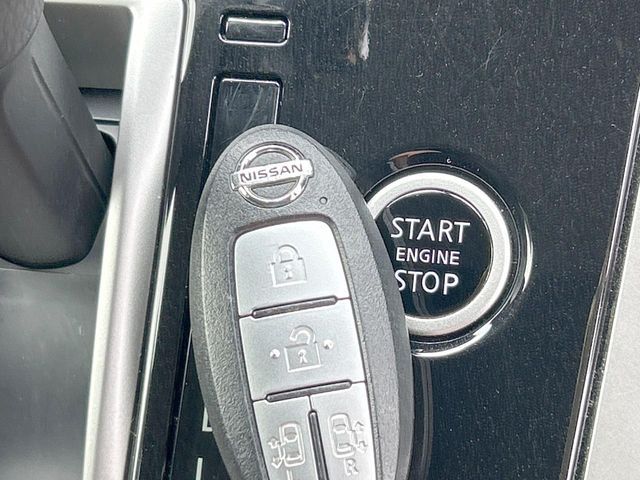 NISSAN SERENA  S-HYBRID 2017