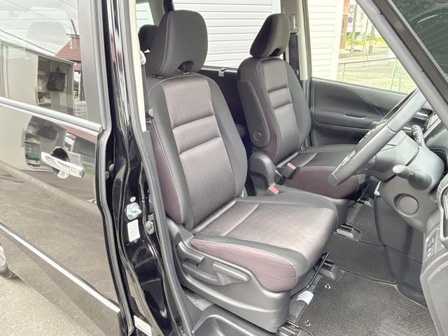 NISSAN SERENA  S-HYBRID 2017