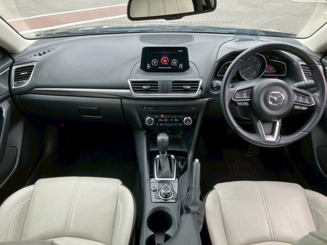 MAZDA AXELA SPORTS 2016