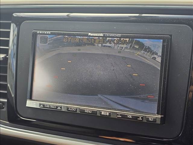 VOLKSWAGEN VOLKSWAGEN The BEETLE 2012