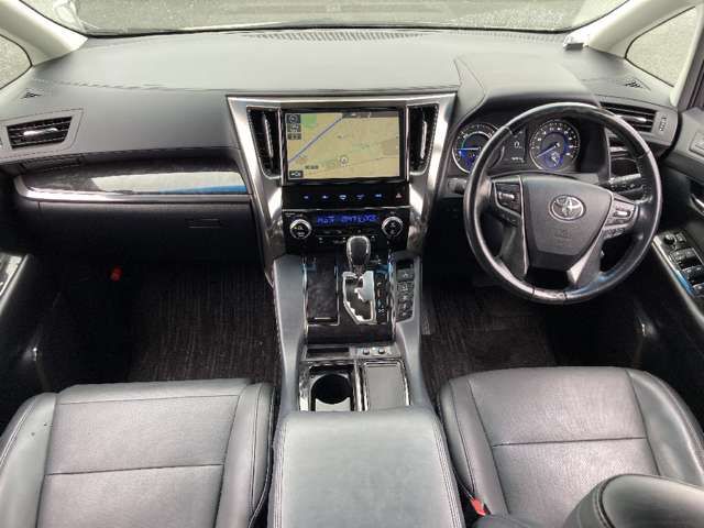 TOYOTA ALPHARD hybrid 4WD 2018