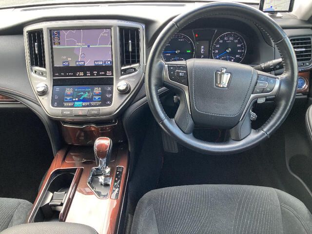 TOYOTA CROWN sedan hybrid 4WD 2014