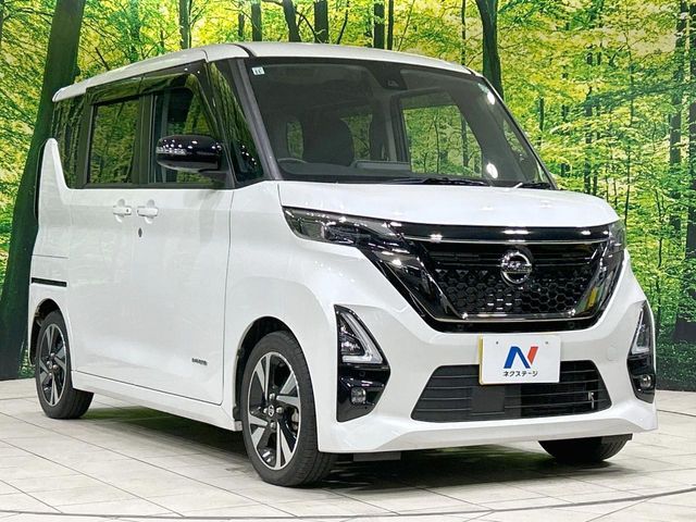 NISSAN ROOX 2021