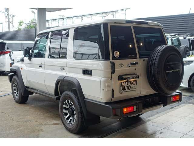 TOYOTA LANDCRUISER 70 2023
