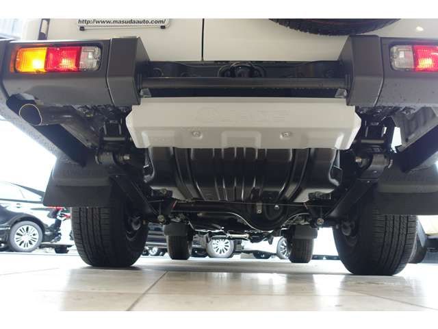 TOYOTA LANDCRUISER 70 2023