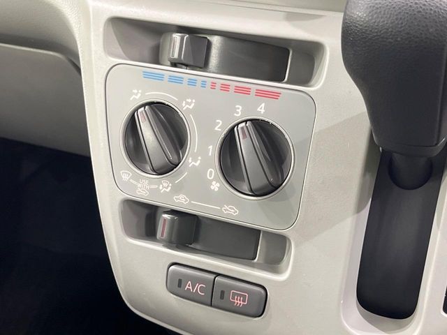 DAIHATSU MIRA e:S 4WD 2019