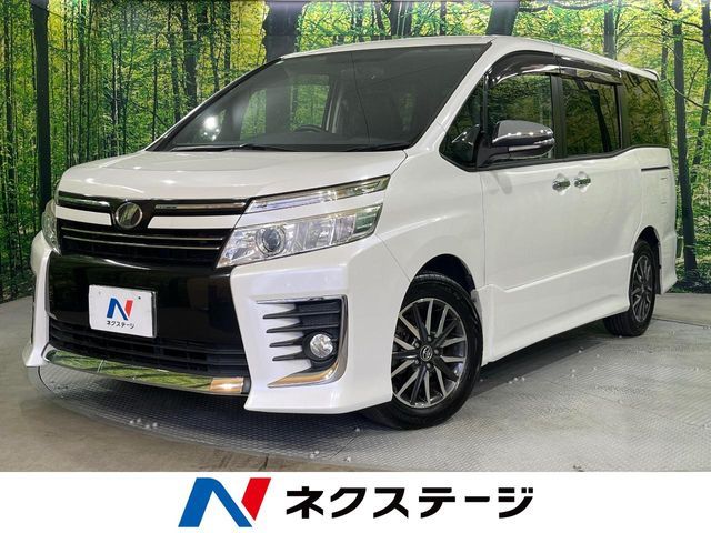TOYOTA VOXY 2015