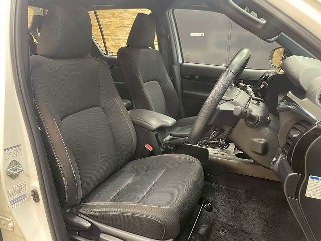 TOYOTA HILUX 4WD 2020