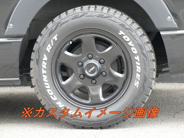 TOYOTA HIACE van 4WD 2025