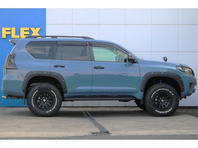 TOYOTA LANDCRUISER PRADO 2019
