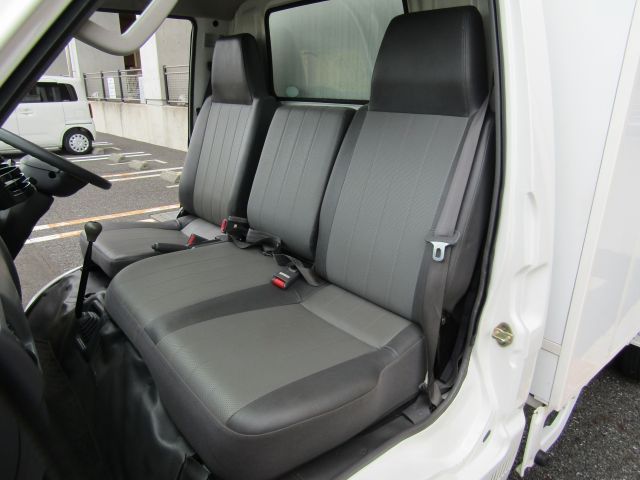 MAZDA BONGO truck 2WD 2005