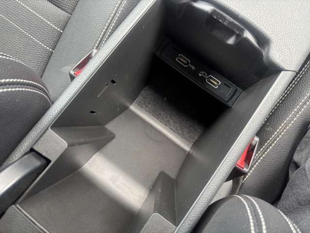 MERCEDES BENZ MERCEDES BENZ GLA class 2016