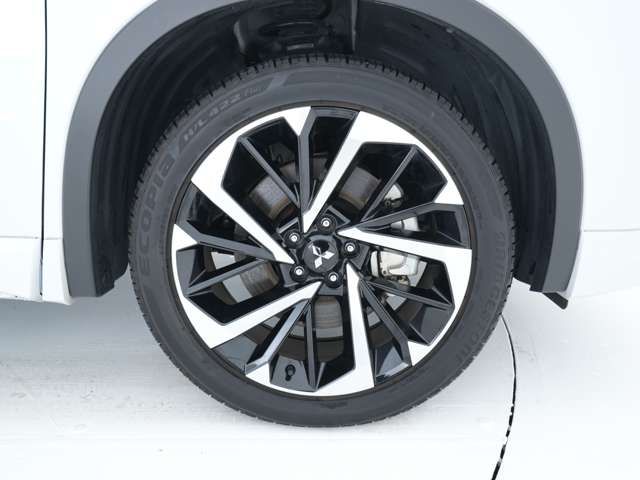 MITSUBISHI OUTLANDER PHEV 2023