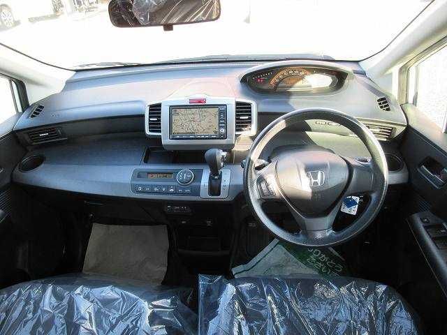 HONDA FREED 2010