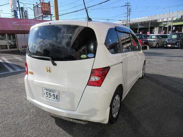 HONDA FREED 2010