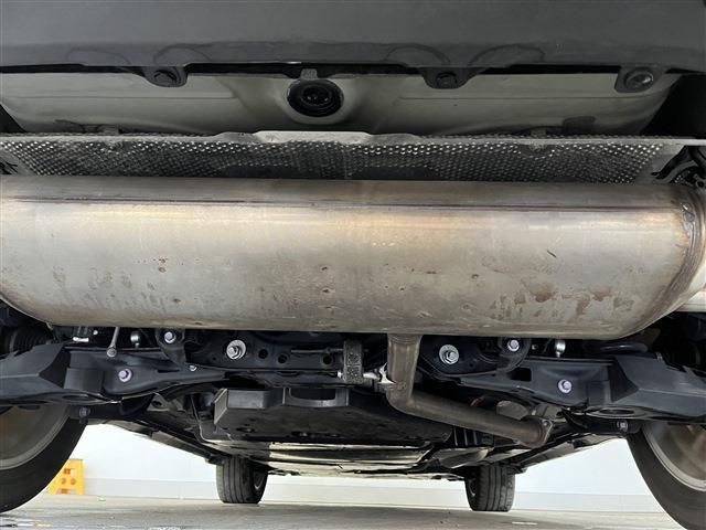 TOYOTA HARRIER HYBRID 2021