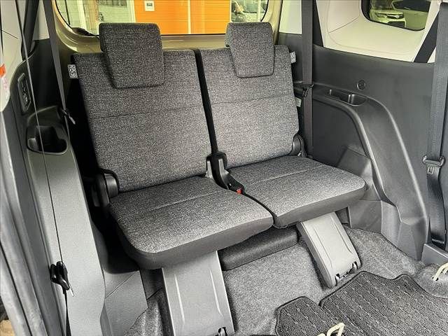 TOYOTA SIENTA HYBRID 2022