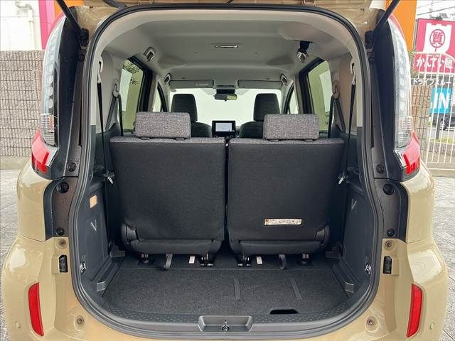 TOYOTA SIENTA HYBRID 2022