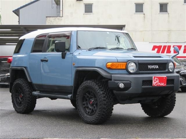 TOYOTA FJ CRUISER 4WD 2017