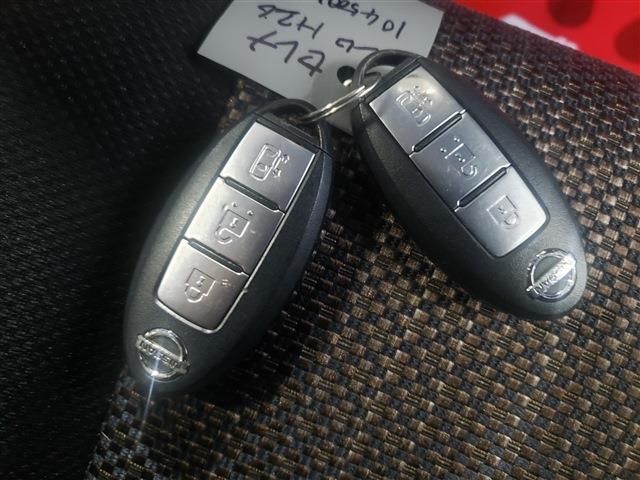 NISSAN SERENA  S-HYBRID 2014