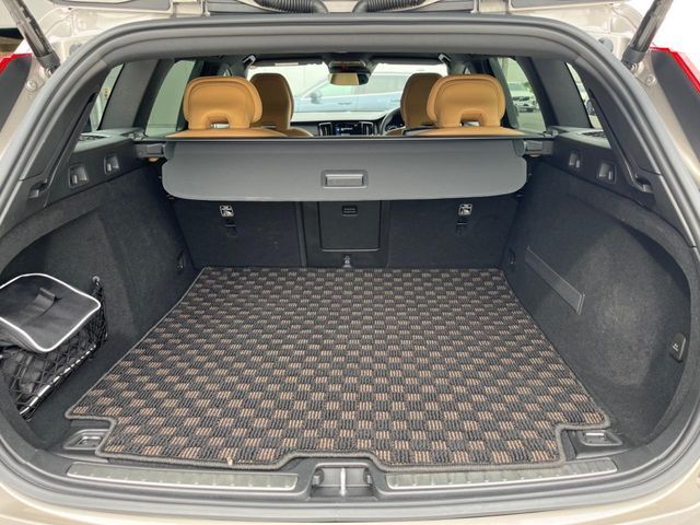 VOLVO VOLVO V60 2020