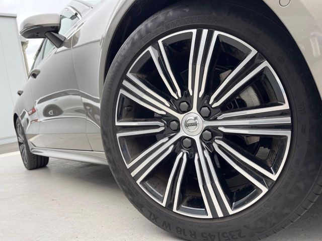 VOLVO VOLVO V60 2020