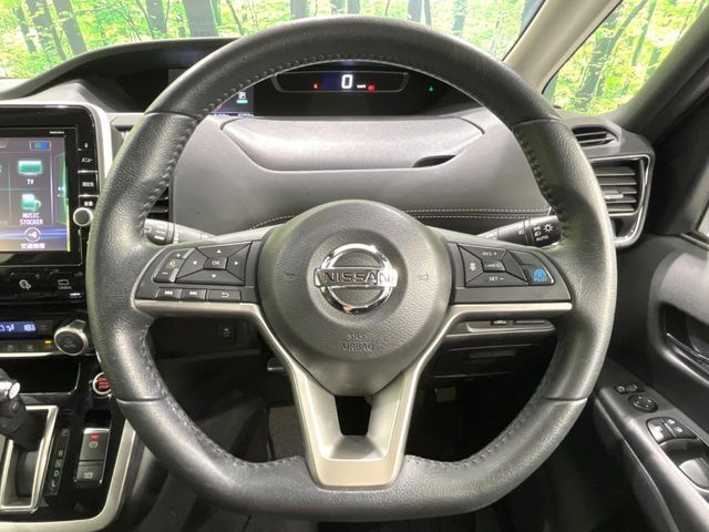 NISSAN SERENA  S-HYBRID 4WD 2016