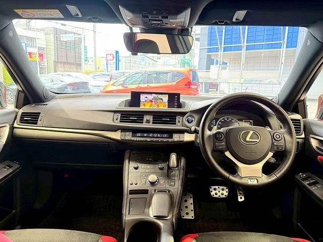 TOYOTA LEXUS CT200h 2018