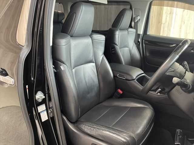 TOYOTA VELLFIRE  HYBRID 4WD 2015