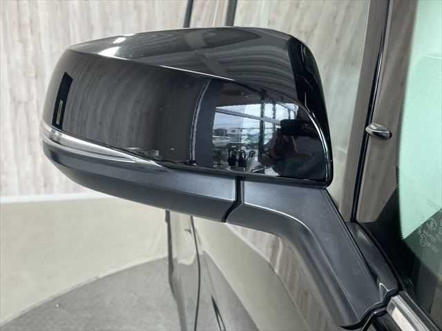 TOYOTA VELLFIRE  HYBRID 4WD 2015