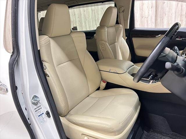 TOYOTA ALPHARD hybrid 4WD 2018