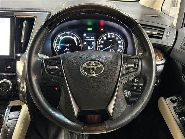 TOYOTA ALPHARD hybrid 4WD 2018