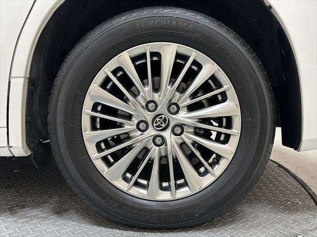 TOYOTA ALPHARD hybrid 4WD 2018