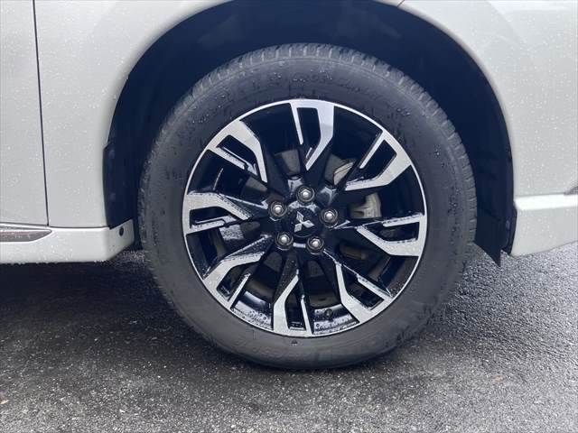 MITSUBISHI OUTLANDER PHEV 2015