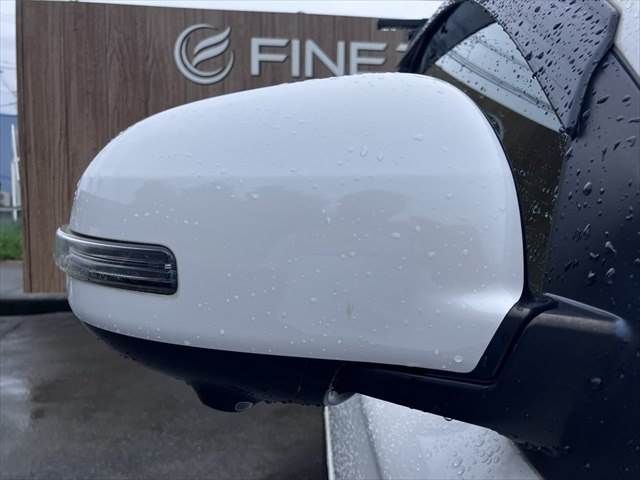 MITSUBISHI OUTLANDER PHEV 2015