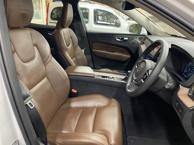 VOLVO VOLVO XC60 2019