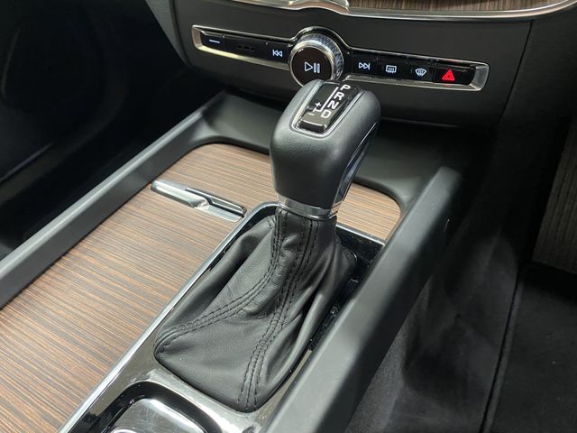 VOLVO VOLVO XC60 2019