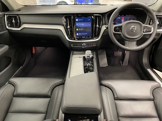 VOLVO VOLVO V60 CROSS COUNTRY 2024