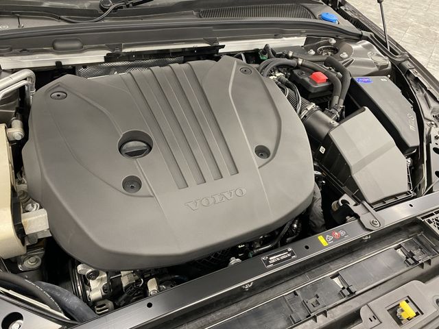 VOLVO VOLVO V60 CROSS COUNTRY 2024