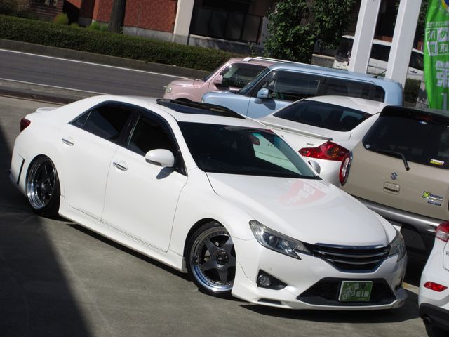 TOYOTA MARK X 2013
