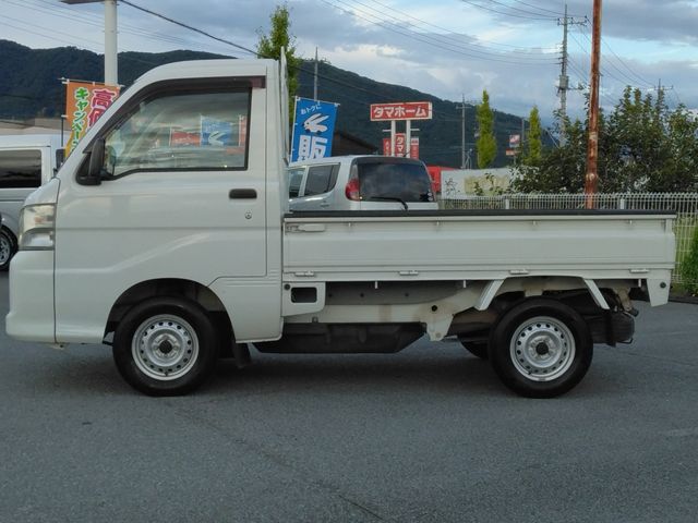 DAIHATSU HIJET truck 4WD 2012