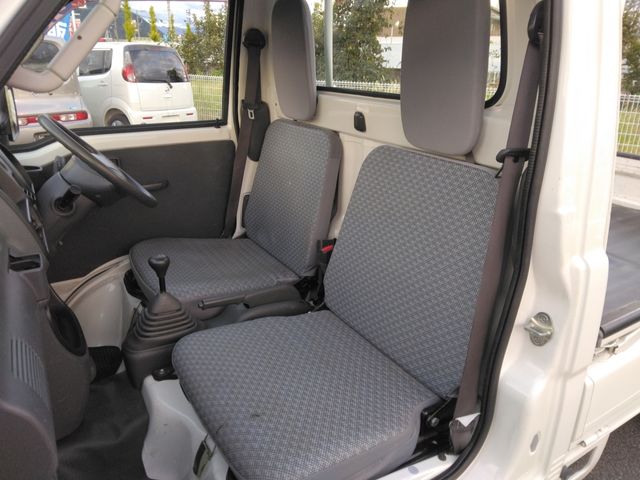 DAIHATSU HIJET truck 4WD 2012