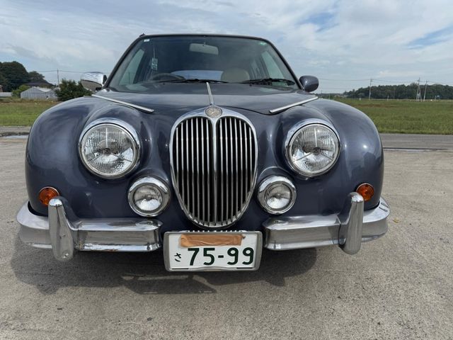 MITSUOKA VIEWT 1999