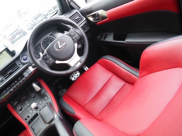 TOYOTA LEXUS CT200h 2018