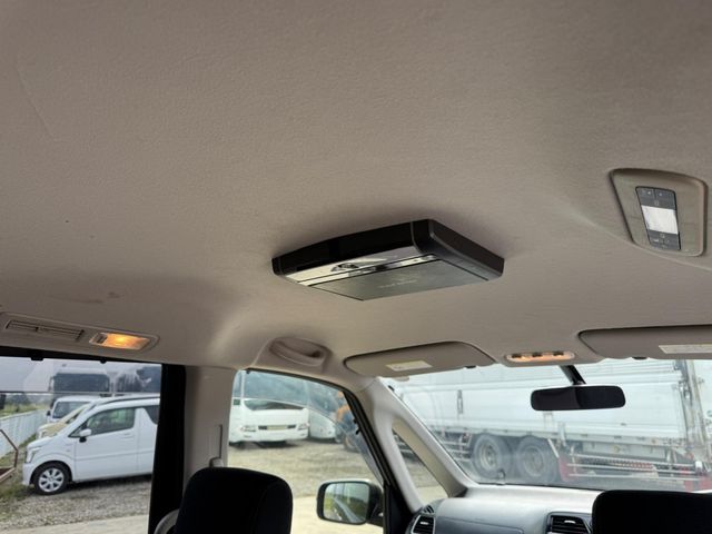 NISSAN SERENA  S-HYBRID 2013