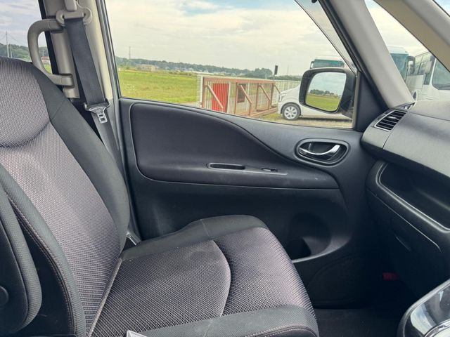 NISSAN SERENA  S-HYBRID 2013