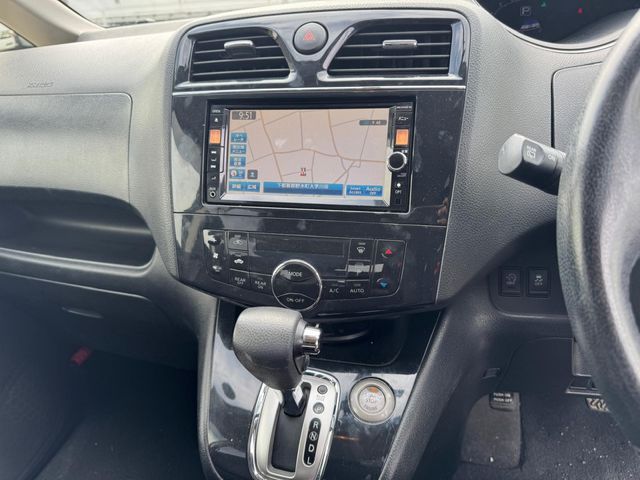 NISSAN SERENA  S-HYBRID 2013