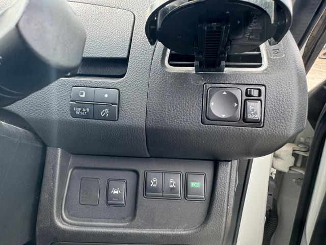 NISSAN SERENA  S-HYBRID 2014